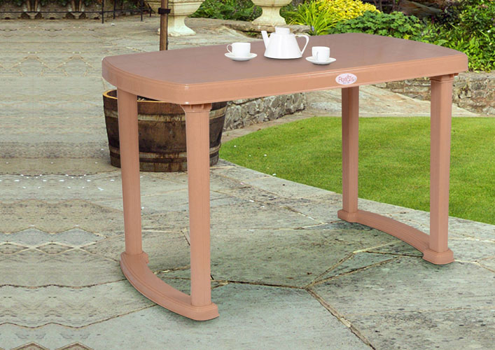 Small size desire plastic dining table